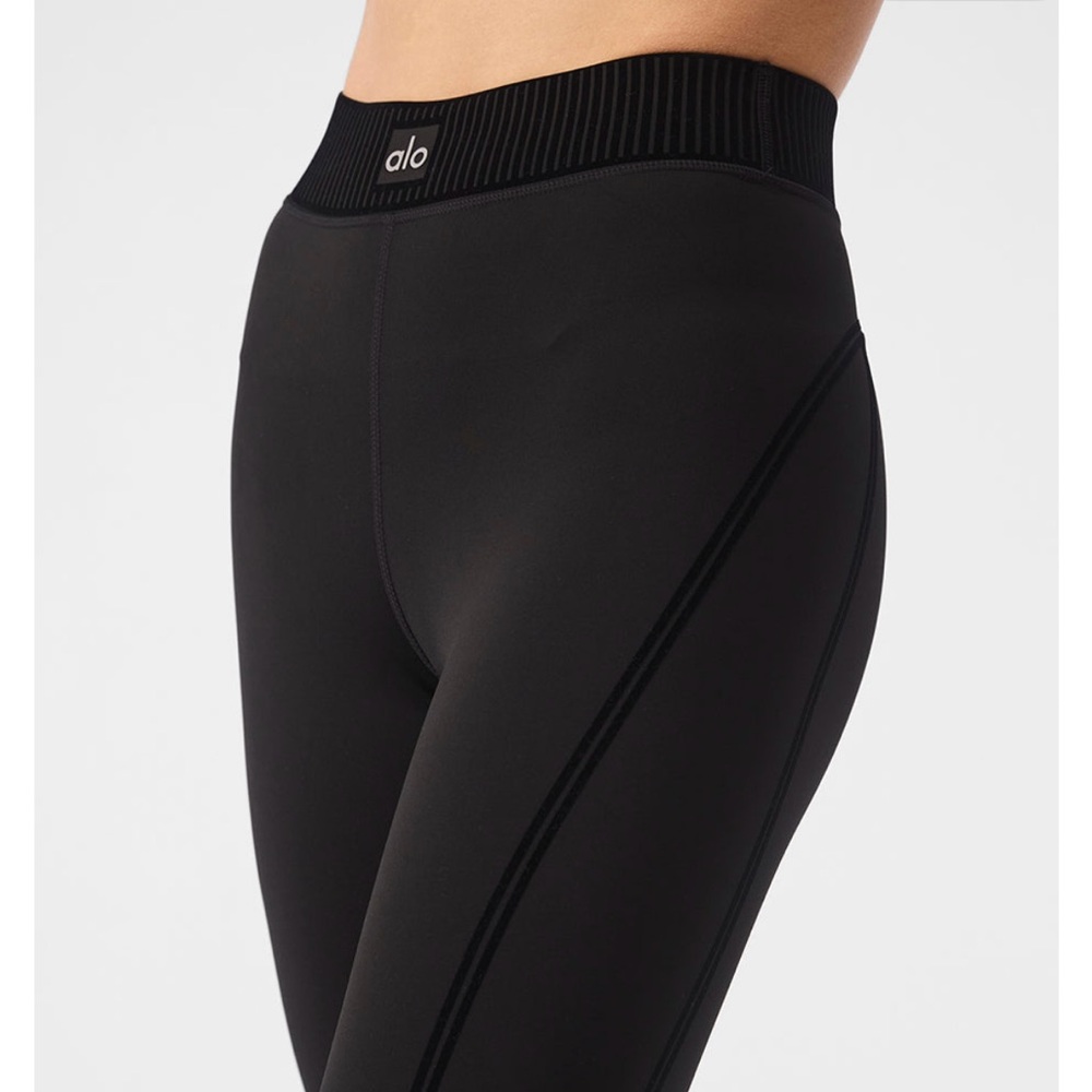ALO Yoga Black Airlift High-Waist 7/8 Line Up Legging